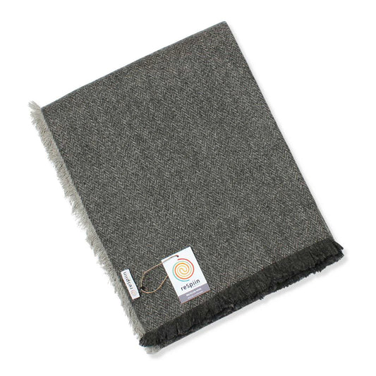 Endurunnið ullarteppi - Slate